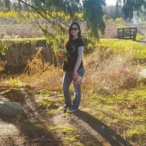 Meet your Posher, Andrea